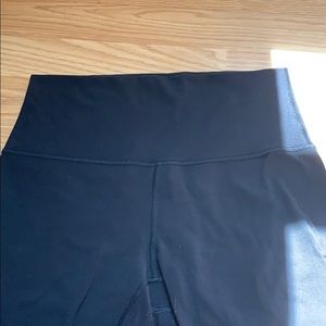 Size 8 lululemon black pants